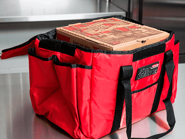 Холодная пицца к столу не годится: секреты доставки горячих блюд